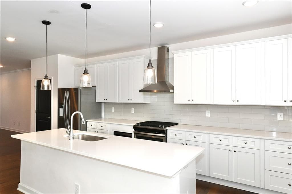 3 bedroom, 4 bathroom, 2,520 sq ft townhouse for sale at 160 Wren Drive, Roswell, GA 30076 — photo 8