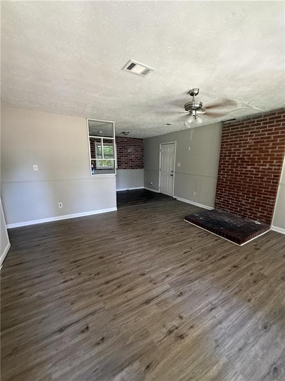 4 bedroom, 3 bathroom, 2,160 sq ft single family residence for sale at 2871 Ridgecrest Circle, Powder Springs, GA 30127 — photo 7