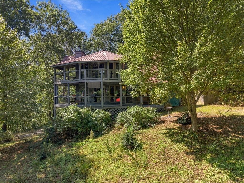 3 bedroom, 2 bathroom, 1,170 sq ft single family residence for sale at 447 Renate Drive, Jasper, GA 30143 — photo 2