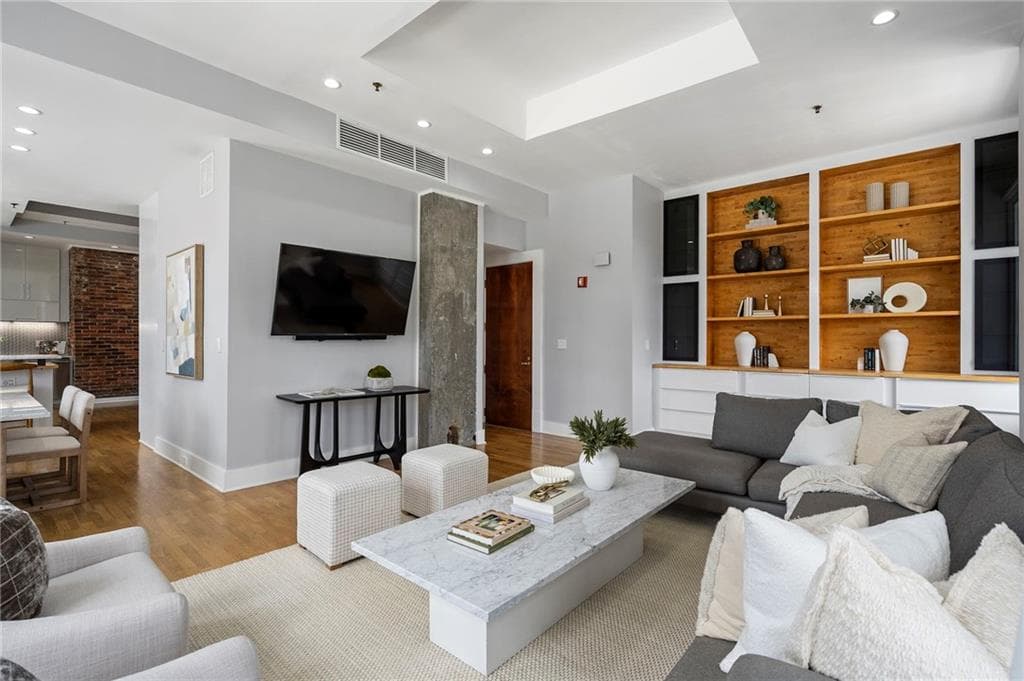 3 bedroom, 4 bathroom, 2,671 sq ft condominium for rent at 30 5th Street 1001, Atlanta, GA 30308 for $6,200 a month — photo 6