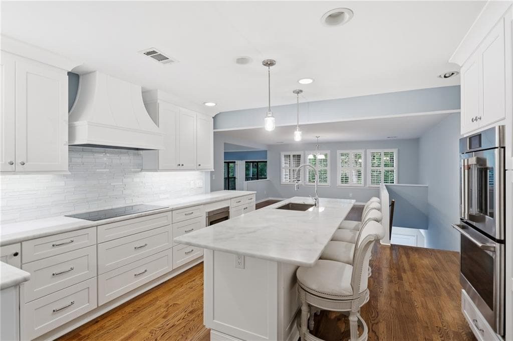 5 bedroom, 4 bathroom, 3,807 sq ft single family residence for sale at 4189 Tartan Way, Roswell, GA 30075 — photo 5