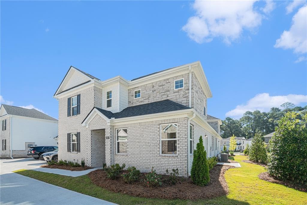 3 bedroom, 3 bathroom, 1,990 sq ft single family residence for rent at 607 Silver Moon Drive, Loganville, GA 30052 for $2,395 a month — photo 3