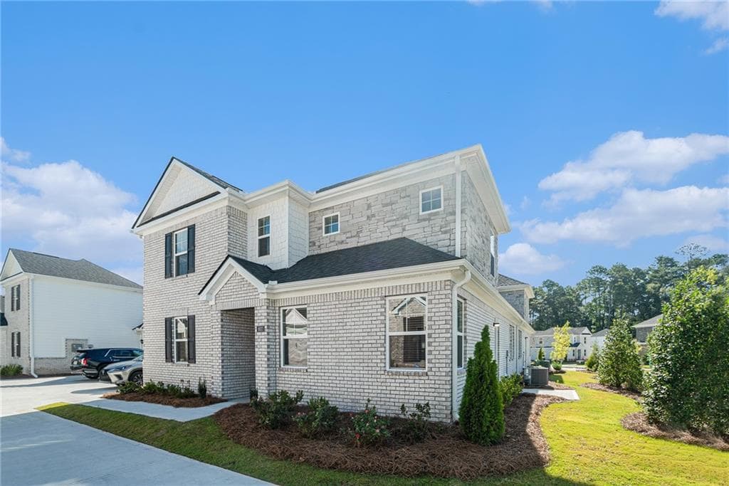 3 bedroom, 3 bathroom, 1,990 sq ft single family residence for rent at 607 Silver Moon Drive, Loganville, GA 30052 for $2,395 a month — photo 4