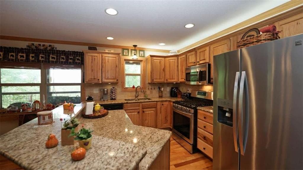 3 bedroom, 3 bathroom, 2,200 sq ft single family residence under contract at 193 Nonchalant Lane, Blairsville, GA 30512 — photo 9
