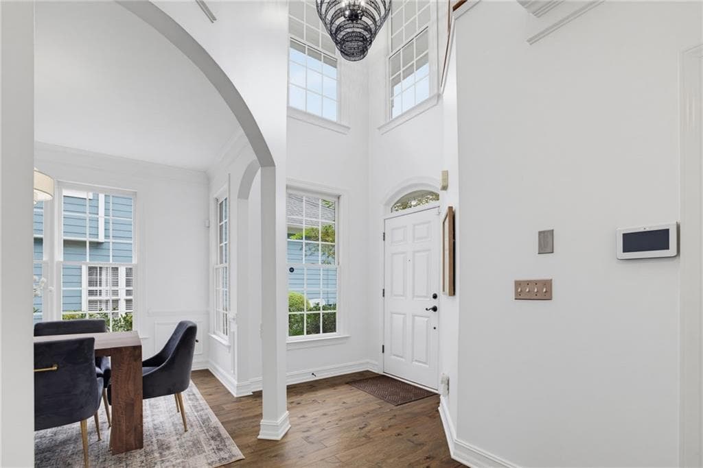 4 bedroom, 3 bathroom, 2,406 sq ft single family residence for sale at 320 Lockwood Terrace, Decatur, GA 30030 — photo 2
