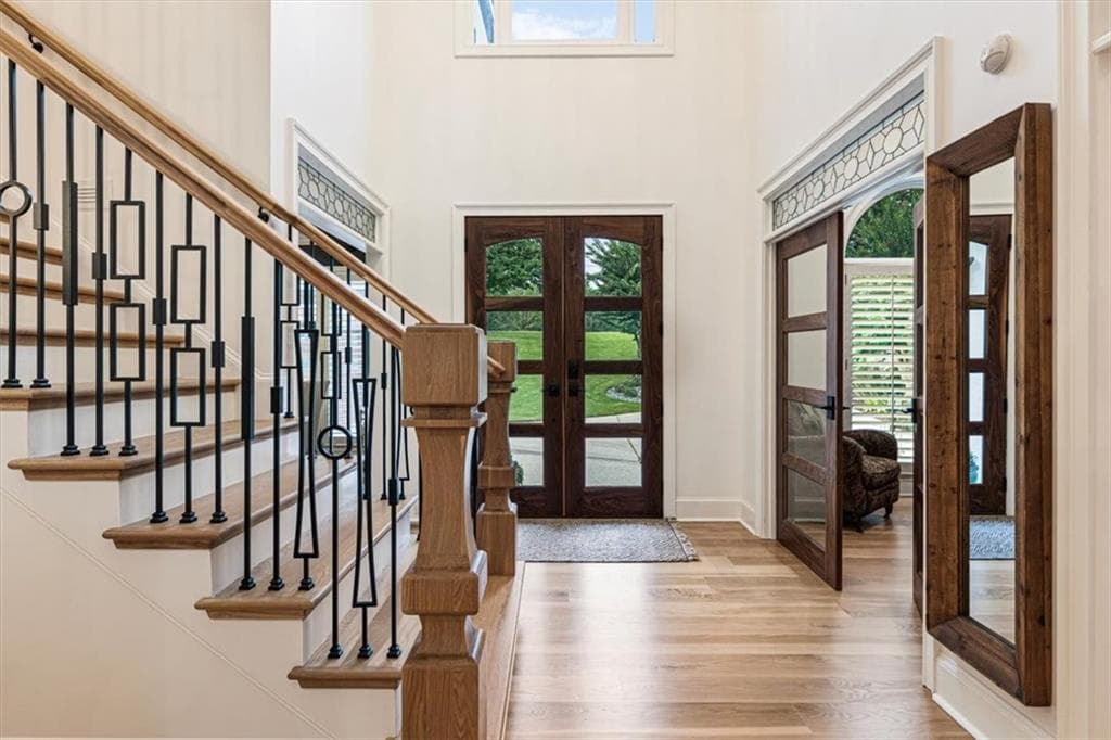 5 bedroom, 5 bathroom, 6,320 sq ft single family residence for sale at 5750 Cains Cove Road, Cumming, GA 30041 — photo 6