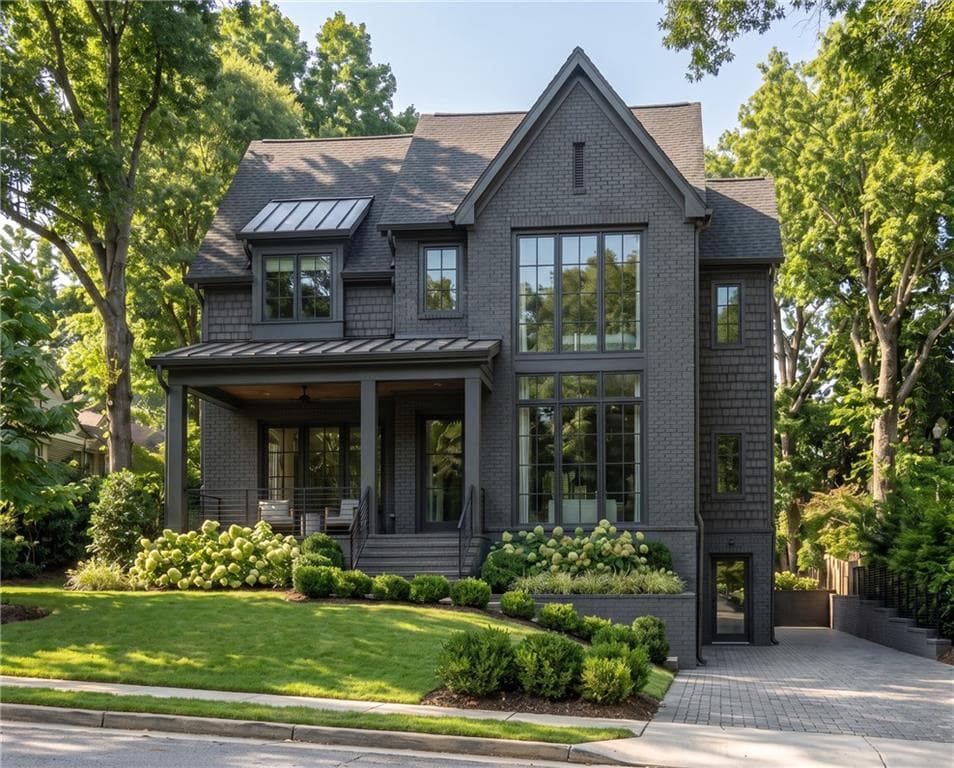 5 bedroom, 6 bathroom, 5,003 sq ft single family residence for sale at 1373 Greenland Drive, Atlanta, GA 30306 — photo 3