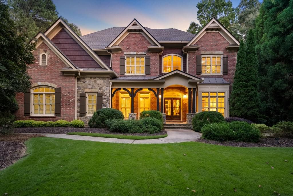 5 bedroom, 6 bathroom, 6,440 sq ft single family residence for sale at 225 Skyridge Drive, Atlanta, GA 30350 — photo 2