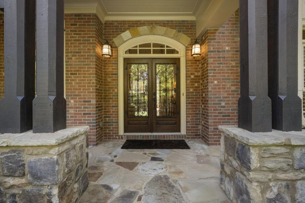 5 bedroom, 6 bathroom, 6,440 sq ft single family residence for sale at 225 Skyridge Drive, Atlanta, GA 30350 — photo 5