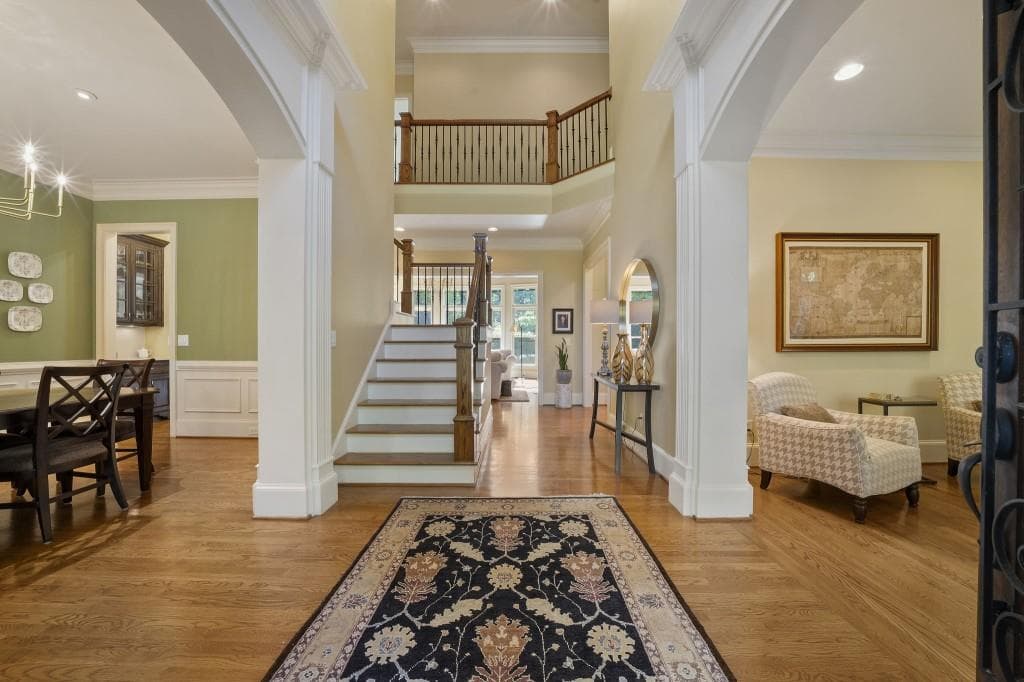 5 bedroom, 6 bathroom, 6,440 sq ft single family residence for sale at 225 Skyridge Drive, Atlanta, GA 30350 — photo 7