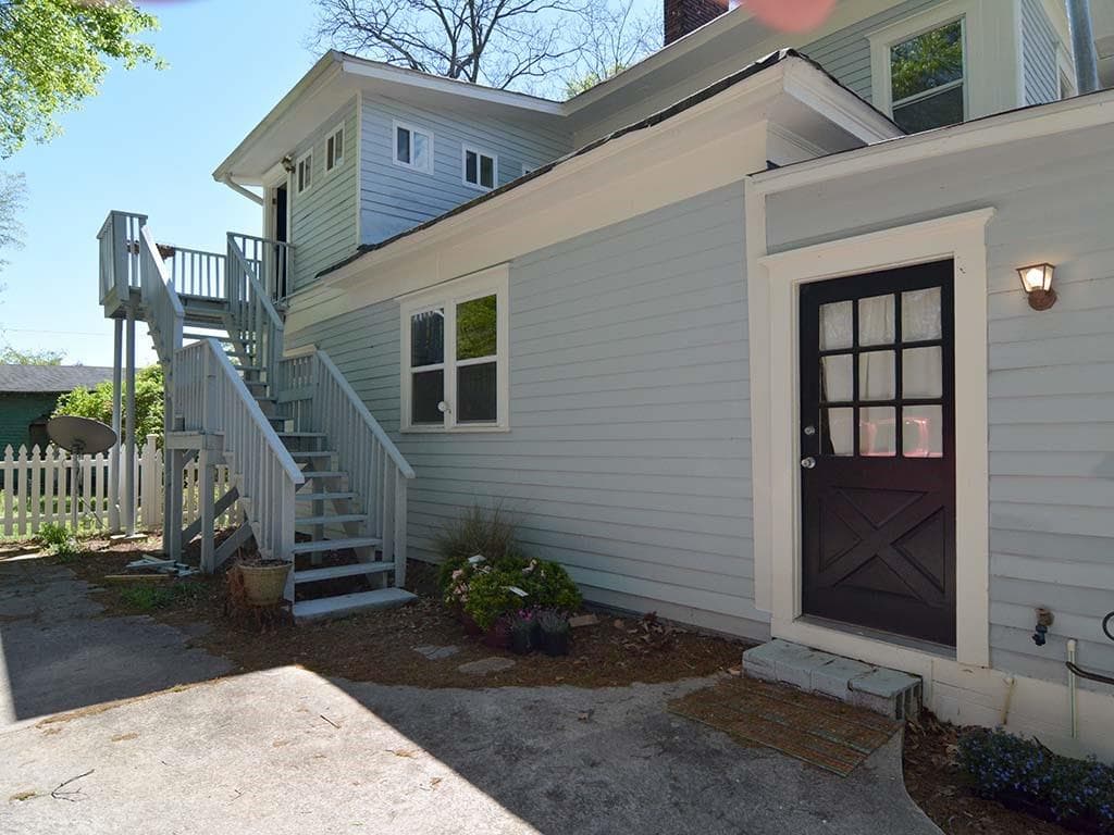 2 bedroom, 1 bathroom, 1,500 sq ft duplex for rent at 39 Howard Street 2, Atlanta, GA 30317 for $2,495 a month — photo 2