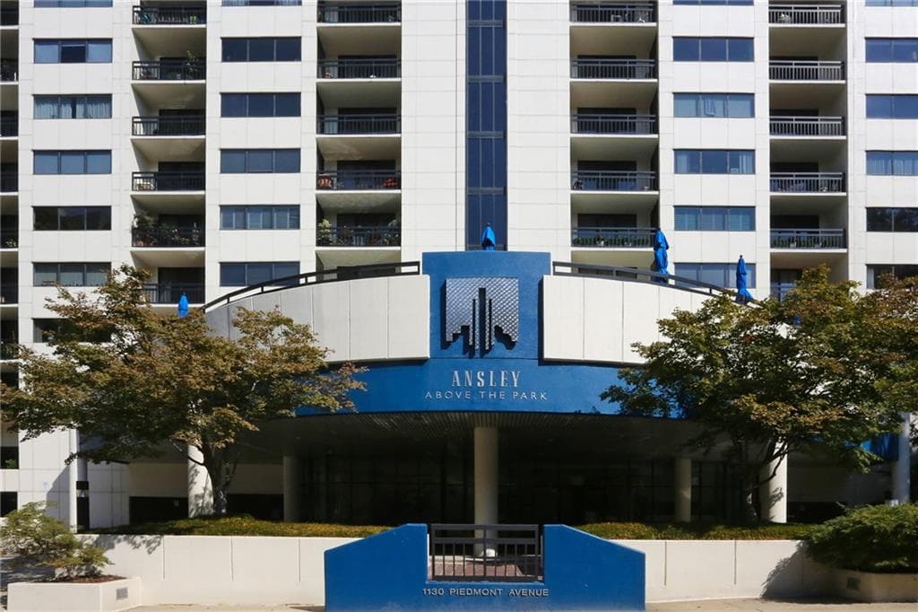 2 bedroom, 3 bathroom, 1,536 sq ft condominium for rent at 1130 Piedmont Avenue 601, Atlanta, GA 30309 for $4,150 a month — photo 2