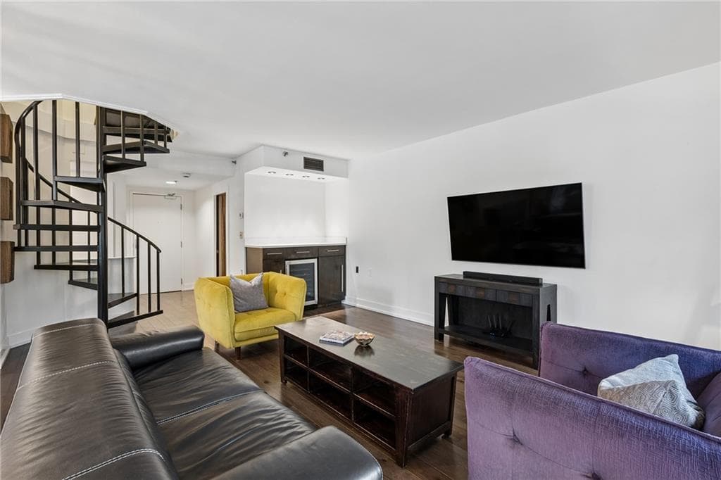 2 bedroom, 3 bathroom, 1,536 sq ft condominium for rent at 1130 Piedmont Avenue 601, Atlanta, GA 30309 for $4,150 a month — photo 5