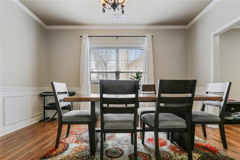 3 bedroom, 3 bathroom, 2,192 sq ft single family residence for sale at 4905 Weathervane Drive, Alpharetta, GA 30022 — photo 9