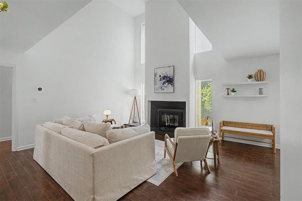 4 bedroom, 4 bathroom, 1,764 sq ft condominium for sale at 1323 S Ponce De Leon Avenue, Atlanta, GA 30306 — photo 2