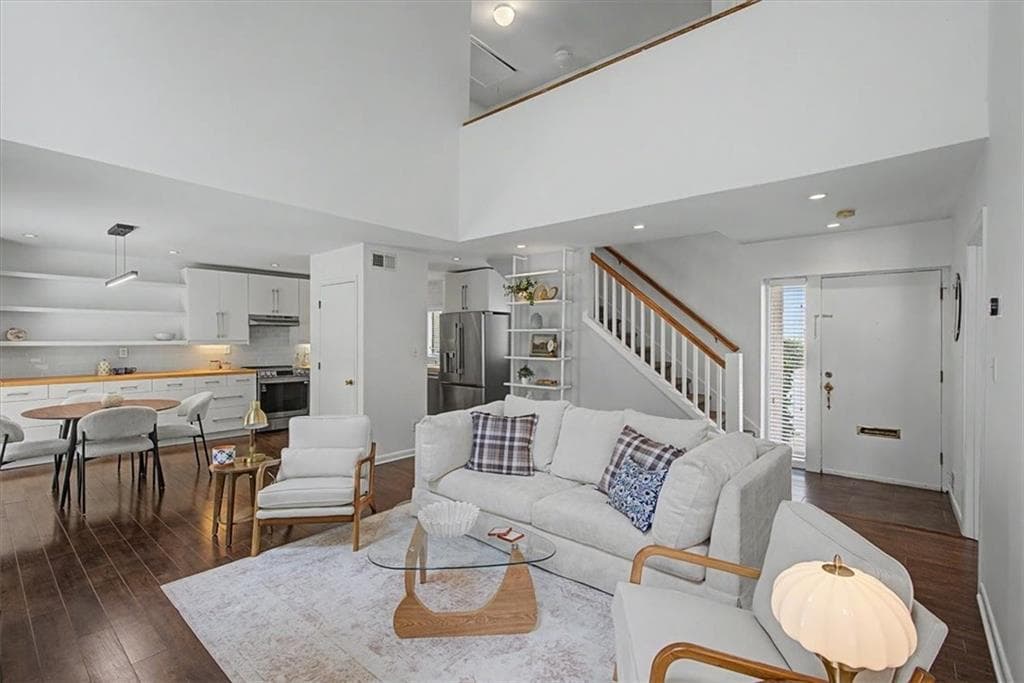 4 bedroom, 4 bathroom, 1,764 sq ft condominium for sale at 1323 S Ponce De Leon Avenue, Atlanta, GA 30306 — photo 4