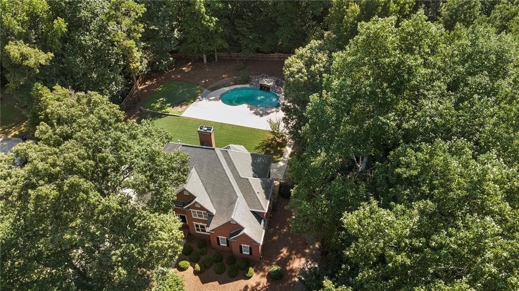 5 bedroom, 5 bathroom, 4,603 sq ft single family residence for sale at 405 Island Cove Drive, Newnan, GA 30263 — photo 1 of 60