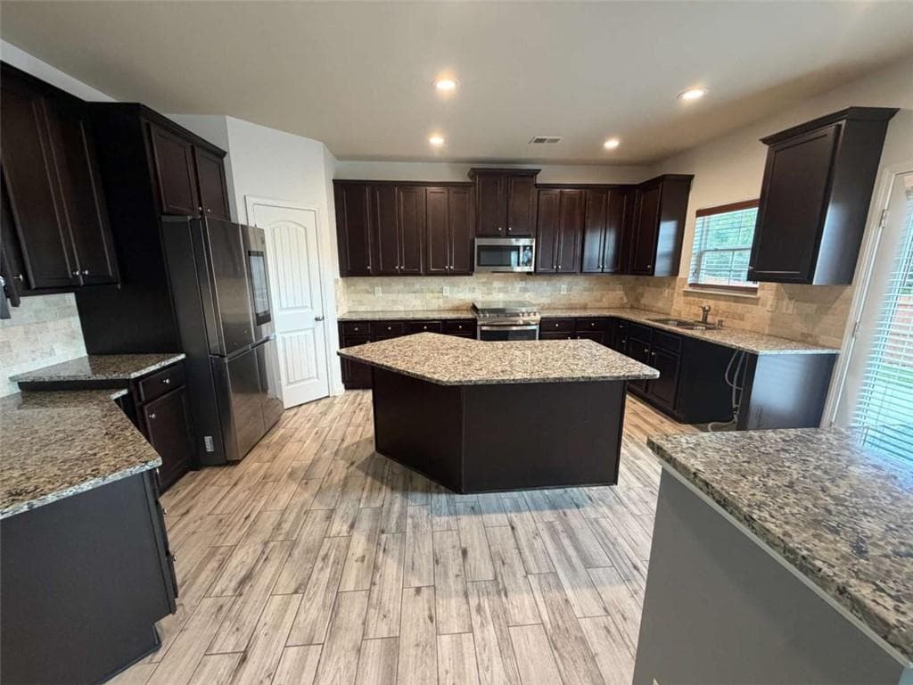 4 bedroom, 3 bathroom, 2,288 sq ft single family residence for rent at 1162 Creek Top Road, Loganville, GA 30052 for $2,450 a month — photo 6