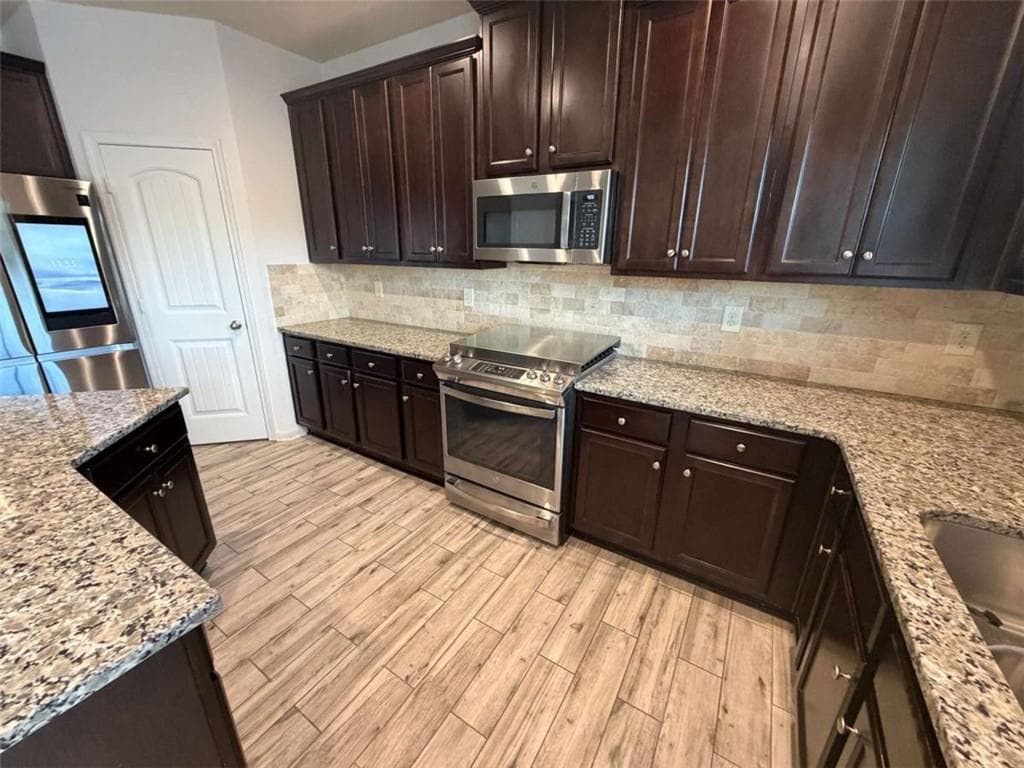 4 bedroom, 3 bathroom, 2,288 sq ft single family residence for rent at 1162 Creek Top Road, Loganville, GA 30052 for $2,450 a month — photo 8