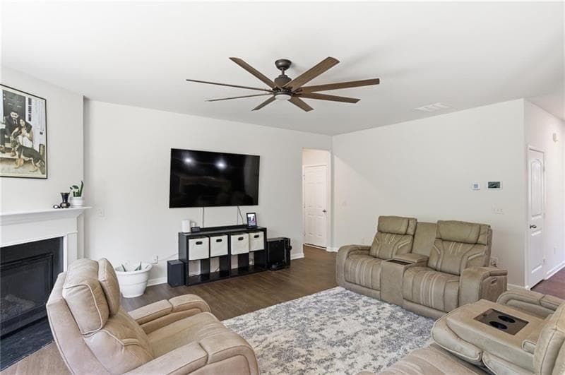 5 bedroom, 3 bathroom, 3,268 sq ft single family residence for rent at 296 Maple Brook Drive, Dawsonville, GA 30534 for $2,650 a month — photo 4