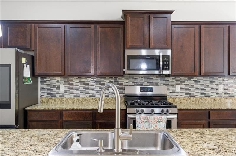 5 bedroom, 3 bathroom, 3,268 sq ft single family residence for rent at 296 Maple Brook Drive, Dawsonville, GA 30534 for $2,650 a month — photo 5