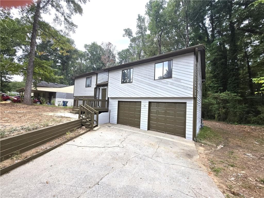 4 bedroom, 2 bathroom, 1,780 sq ft single family residence for rent at 2982 Hillwood Drive, Lawrenceville, GA 30044 for $2,189 a month