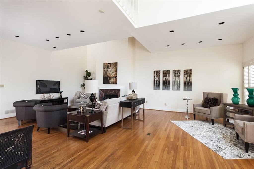 5 bedroom, 5 bathroom, 6,677 sq ft single family residence for rent at 133 17th Street, Atlanta, GA 30309 for $6,500 a month — photo 3