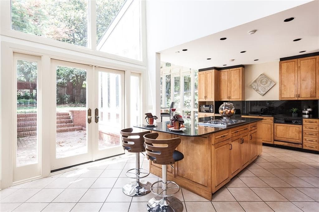 5 bedroom, 5 bathroom, 6,677 sq ft single family residence for rent at 133 17th Street, Atlanta, GA 30309 for $6,500 a month — photo 8