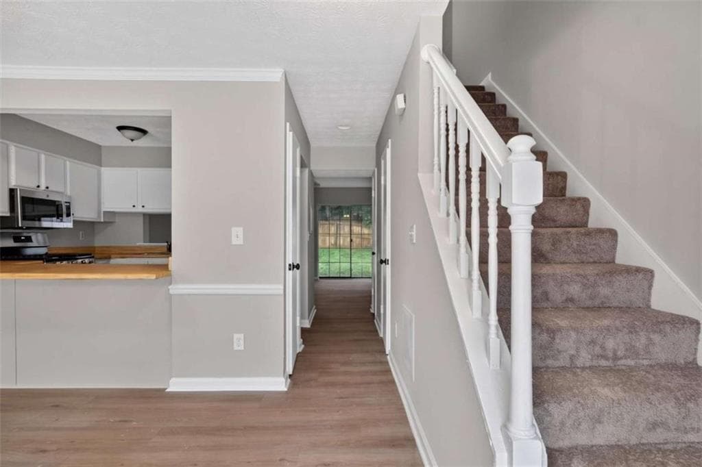 2 bedroom, 3 bathroom, 1,159 sq ft single family residence for sale at 791 Heritage Oaks Drive, Stone Mountain, GA 30088 — photo 3