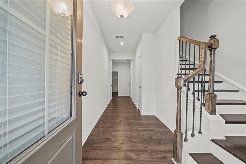3 bedroom, 3 bathroom, 1,846 sq ft townhouse for rent at 1404 Ridgebend Way, Mableton, GA 30126 for $3,100 a month — photo 4
