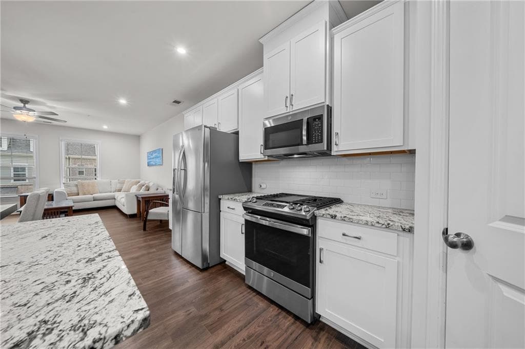 3 bedroom, 3 bathroom, 1,846 sq ft townhouse for rent at 1404 Ridgebend Way, Mableton, GA 30126 for $3,100 a month — photo 6