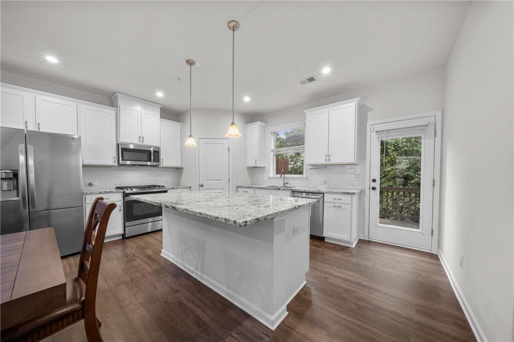 3 bedroom, 3 bathroom, 1,846 sq ft townhouse for rent at 1404 Ridgebend Way, Mableton, GA 30126 for $3,100 a month — photo 7