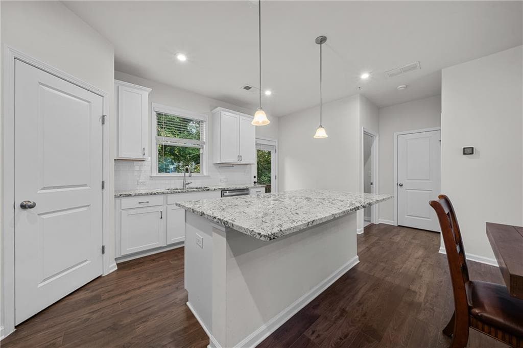 3 bedroom, 3 bathroom, 1,846 sq ft townhouse for rent at 1404 Ridgebend Way, Mableton, GA 30126 for $3,100 a month — photo 8