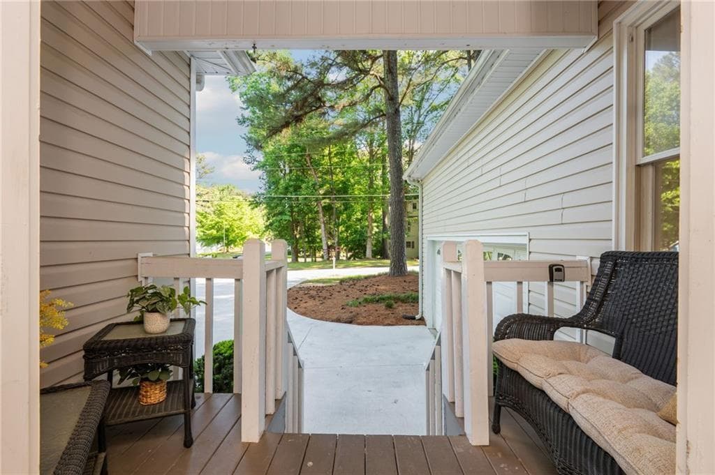 4 bedroom, 3 bathroom, 2,770 sq ft single family residence for rent at 6011 Crabapple Way, Powder Springs, GA 30127 for $2,900 a month — photo 5