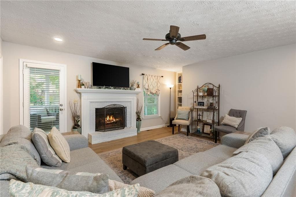 4 bedroom, 3 bathroom, 2,770 sq ft single family residence for rent at 6011 Crabapple Way, Powder Springs, GA 30127 for $2,900 a month — photo 8