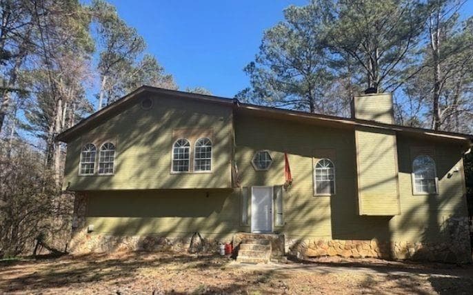 3 bedroom, 3 bathroom, 1,956 sq ft single family residence for sale at 185 Windhaven Trail, South Fulton, GA 30331