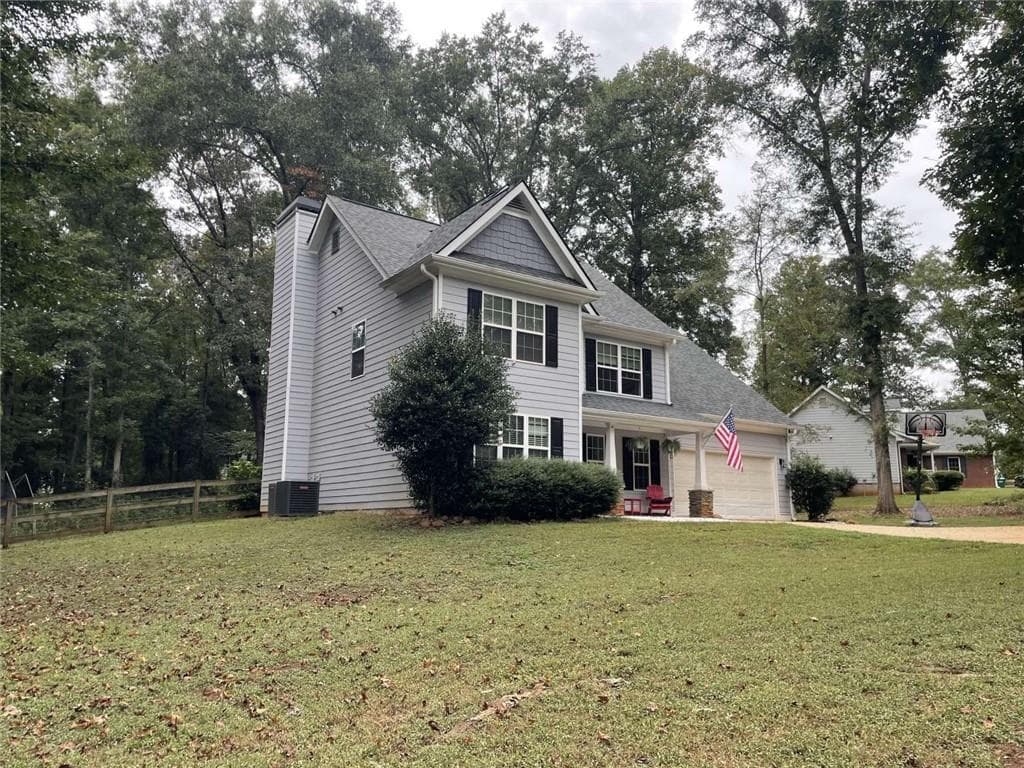 4 bedroom, 3 bathroom, 1,691 sq ft single family residence for sale at 124 Finch Way, Jefferson, GA 30549 — photo 2