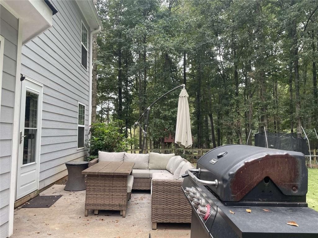 4 bedroom, 3 bathroom, 1,691 sq ft single family residence for sale at 124 Finch Way, Jefferson, GA 30549 — photo 3