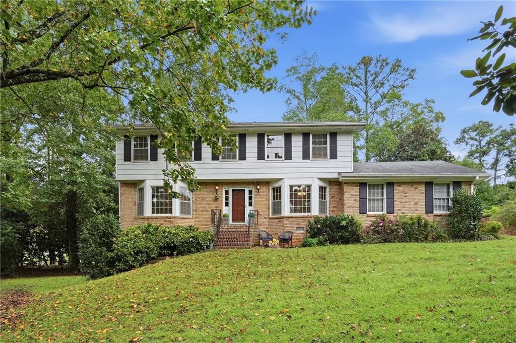 5 bedroom, 3 bathroom, 4,435 sq ft single family residence for rent at 5291 Manhasset Cove, Dunwoody, GA 30338 for $4,100 a month — photo 1 of 54