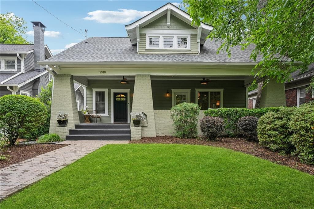 4 bedroom, 3 bathroom, 2,957 sq ft single family residence for rent at 1016 Highland View, Atlanta, GA 30306 for $8,500 a month — photo 1 of 25