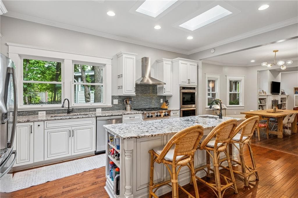 4 bedroom, 3 bathroom, 2,957 sq ft single family residence for rent at 1016 Highland View, Atlanta, GA 30306 for $8,500 a month — photo 8