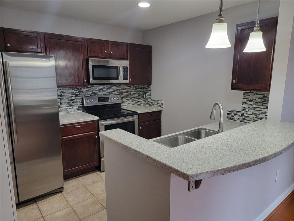 2 bedroom, 2 bathroom condominium for rent at 1101 Juniper Street 1018, Atlanta, GA 30309 for $2,500 a month — photo 3