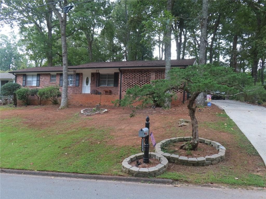 3 bedroom, 2 bathroom, 1,305 sq ft single family residence for sale at 5714 Amalfi Way, Douglasville, GA 30135 — photo 5