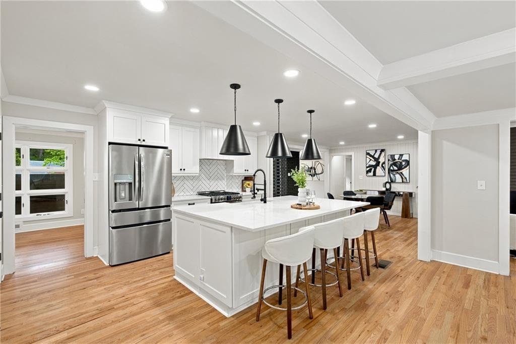 3 bedroom, 3 bathroom, 2,490 sq ft single family residence for sale at 1988 Brewer Boulevard, Atlanta, GA 30310 — photo 10