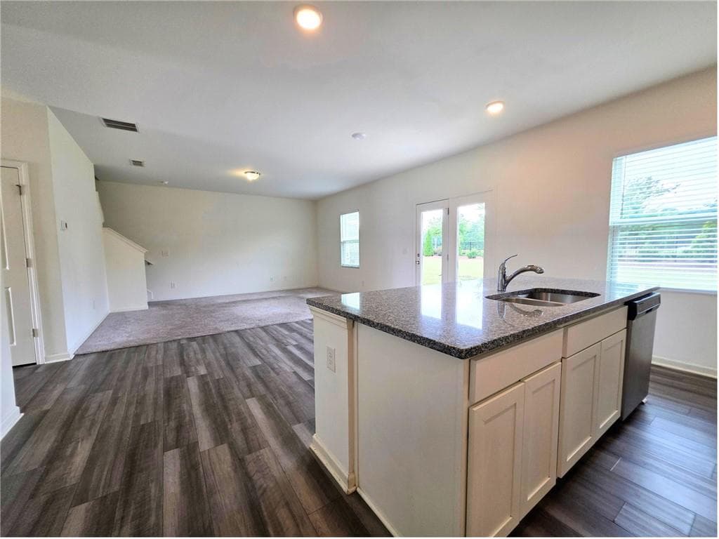 4 bedroom, 3 bathroom, 2,132 sq ft single family residence for rent at 65 Knightsbridge Lane, Winder, GA 30680 for $2,300 a month — photo 9