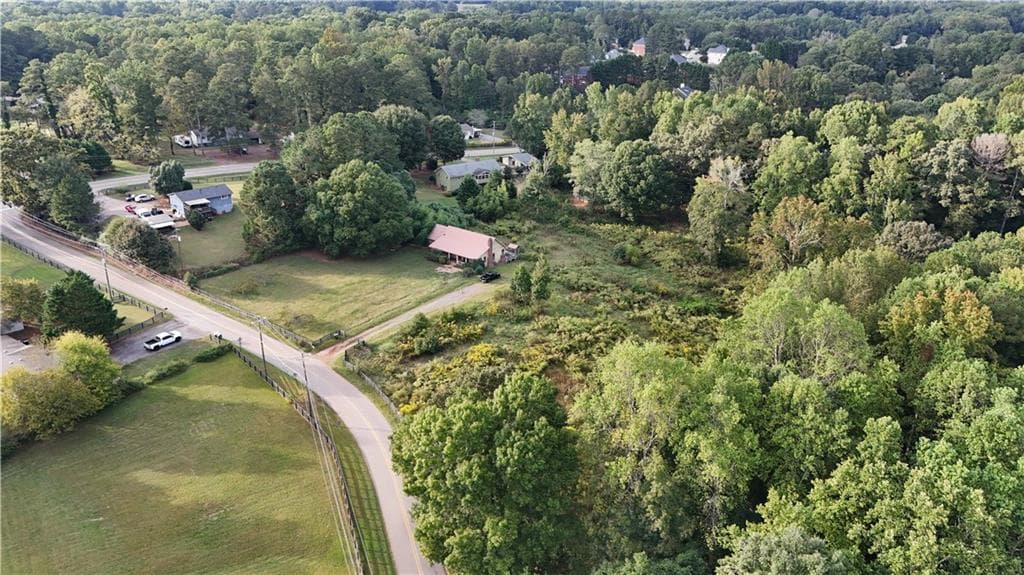 single family residence for sale at 7580 Bates Drive, Alpharetta, GA 30004 — photo 10