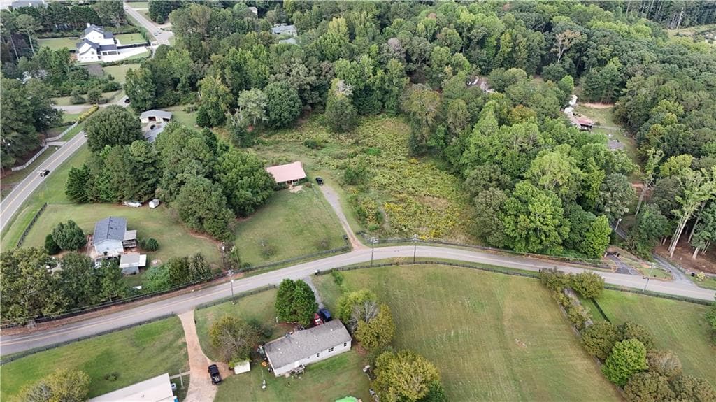 3 bedroom, 3 bathroom, 1,568 sq ft single family residence for sale at 7582 Bates Drive, Alpharetta, GA 30004 — photo 8