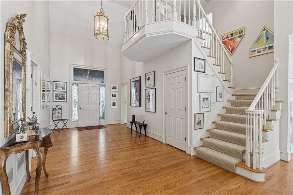 5 bedroom, 7 bathroom, 4,500 sq ft single family residence for sale at 4274 Wieuca Overlook, Atlanta, GA 30342 — photo 5