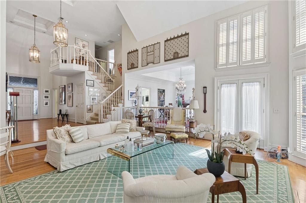 5 bedroom, 7 bathroom, 4,500 sq ft single family residence for sale at 4274 Wieuca Overlook, Atlanta, GA 30342 — photo 7