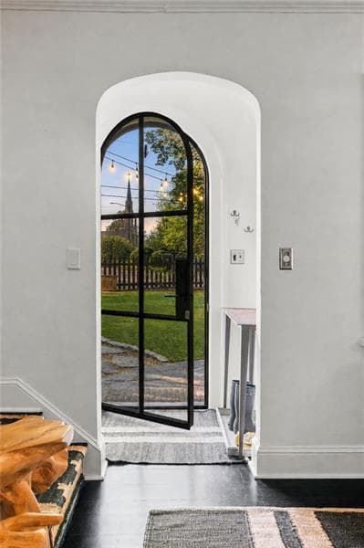 4 bedroom, 3 bathroom, 2,618 sq ft single family residence for rent at 578 Montgomery Ferry Road A, Atlanta, GA 30324 for $7,500 a month — photo 3